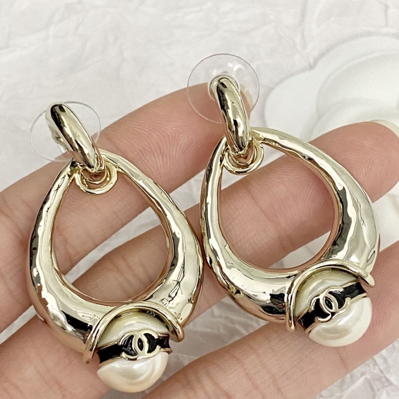 Ch**el earrings